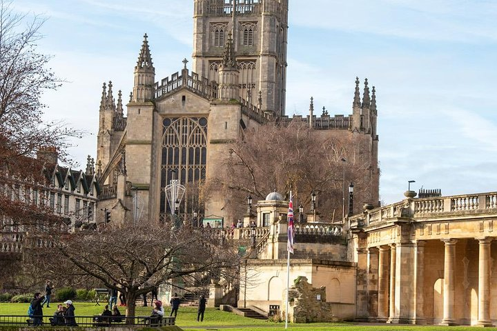 Parade Gardens and Abbey